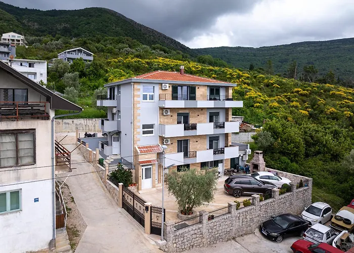 Stars Apartments